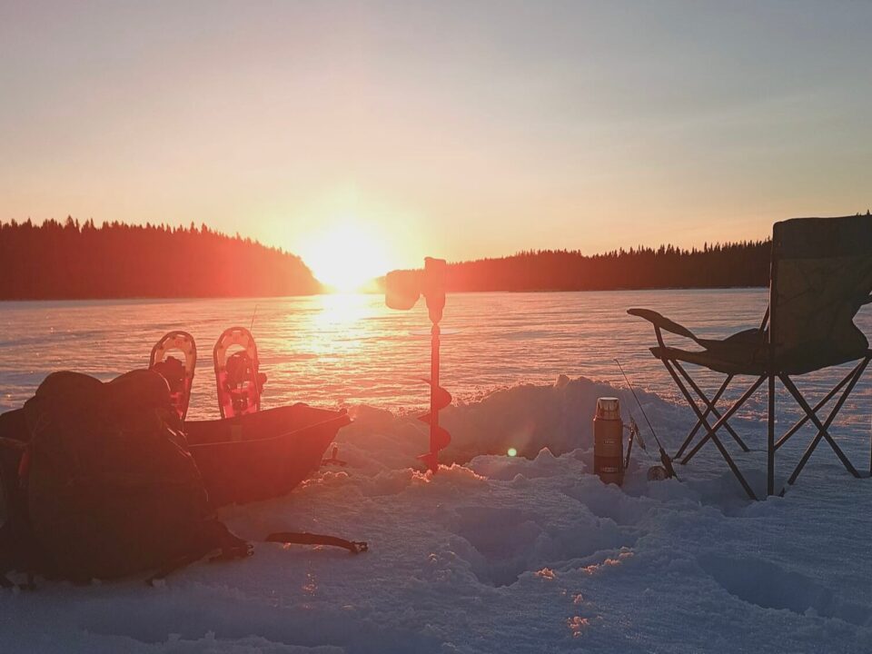 IJsvissen in Zweden voor beginners 1 ijsvissen-zonsondergang