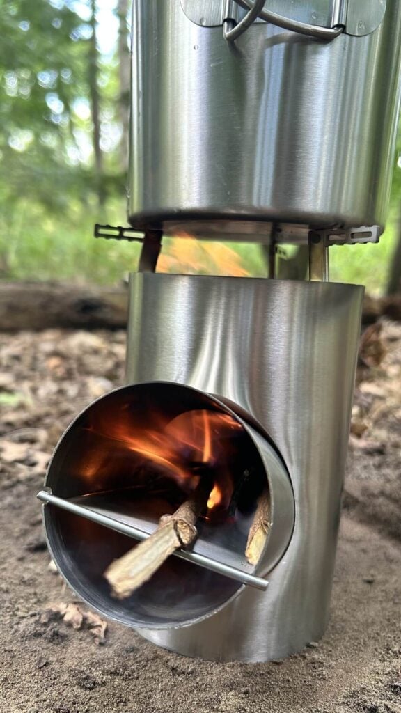 review kombuis 2.0 rocket stove by arnaud 14