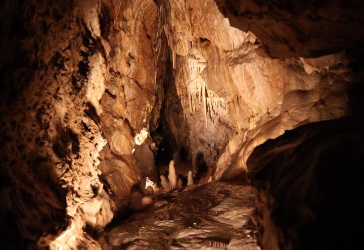 Bozkovské-dolomitové-jeskyně