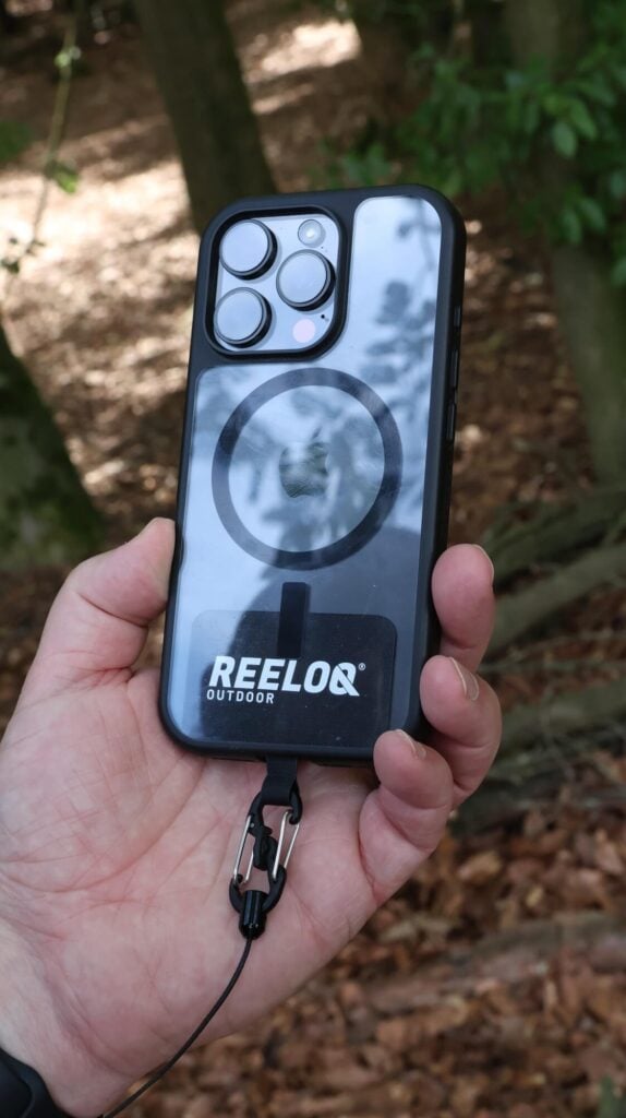 Reeloq review: houdt dit draadje je telefoon echt vast? 4 Reeloq-review-back