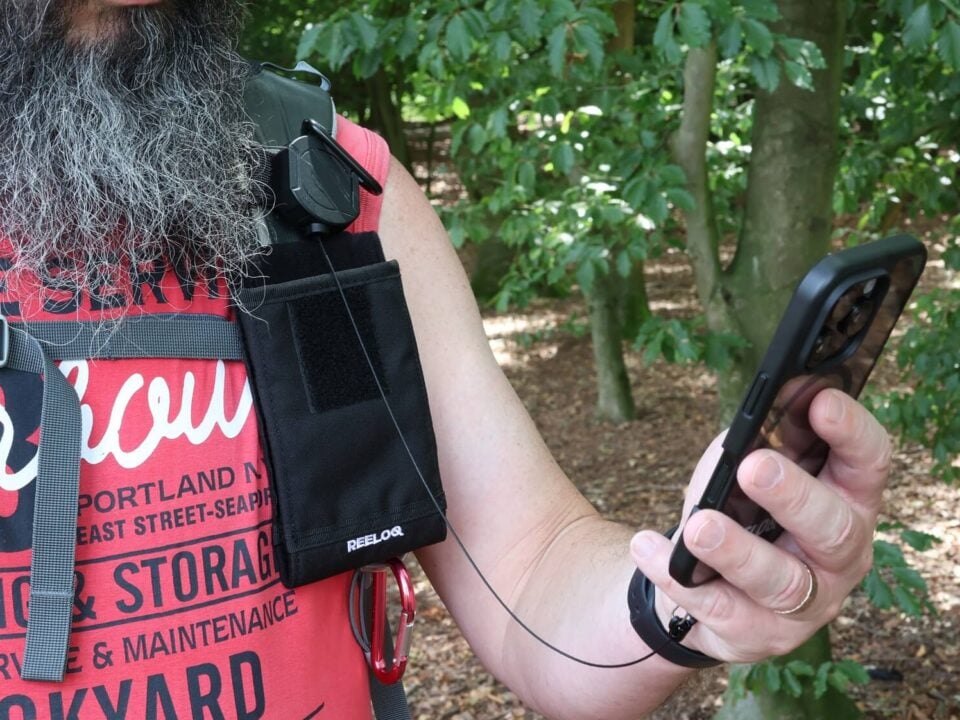 Reeloq review: houdt dit draadje je telefoon echt vast? 1 Reeloq-review-in-hand