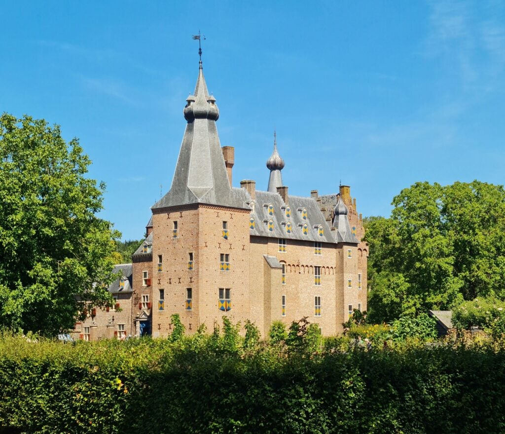 Van Wageningen naar Oosterbeek: 20 km langs de Rijn 3 kasteel-Doorwerth